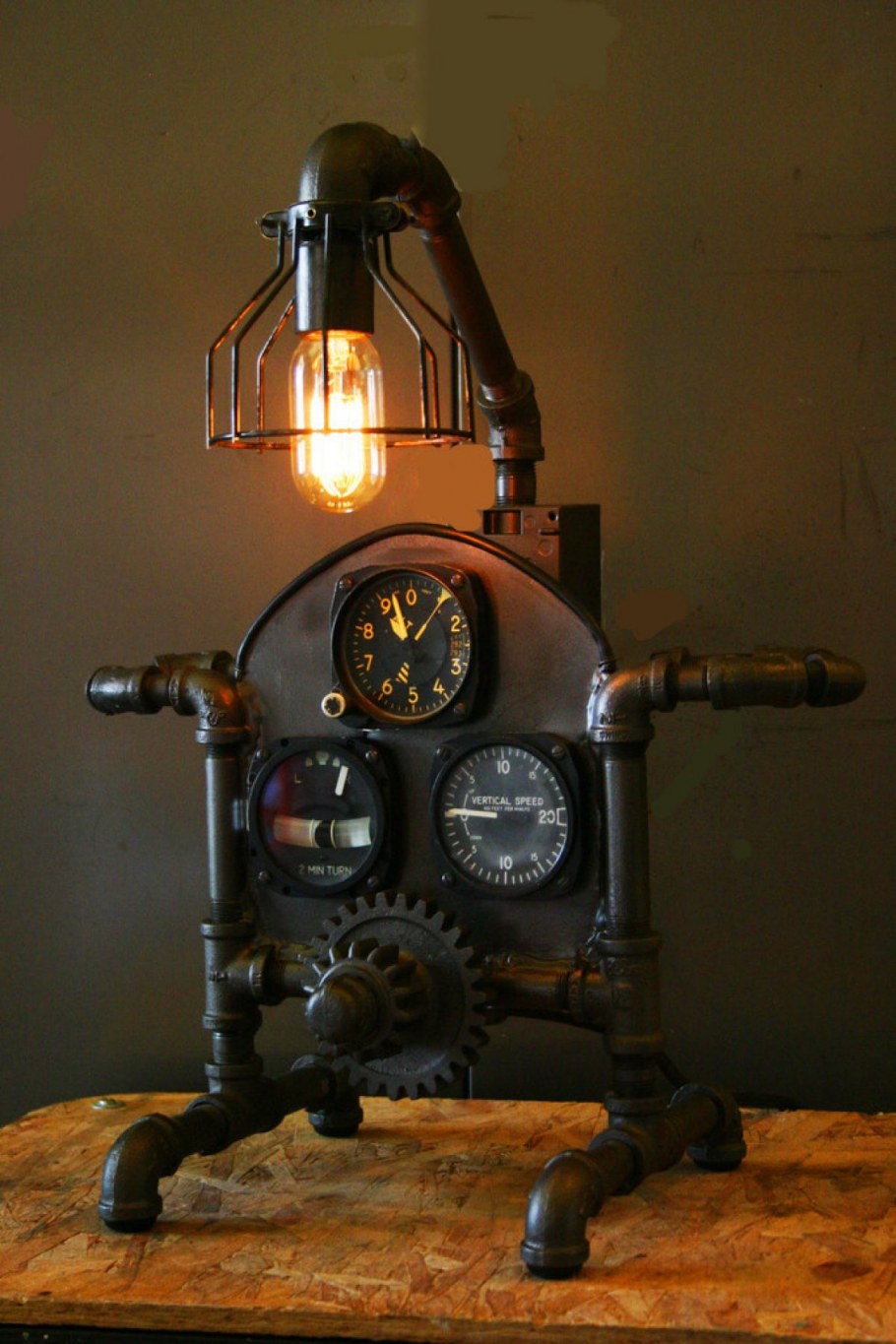 Мебель в стиле дизельпанк