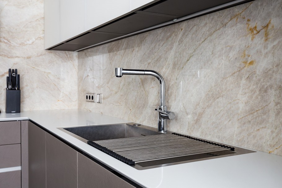 Кварцит столешница