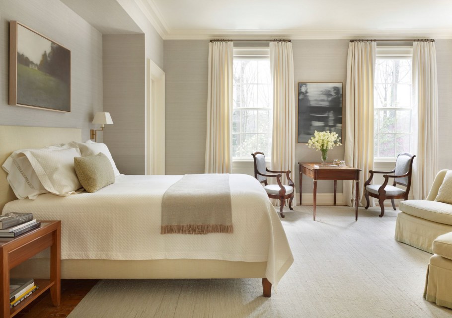 Комната в бежевых тонах