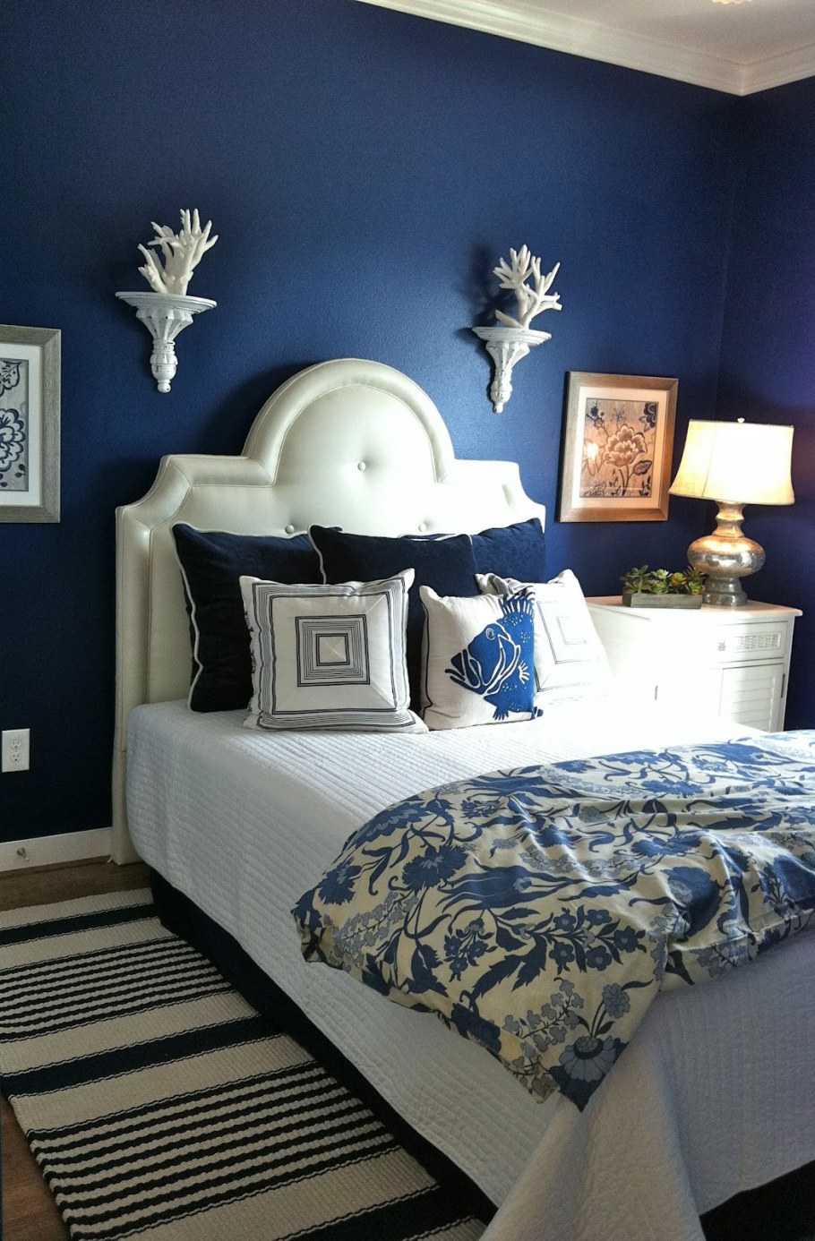 Синяя спальня