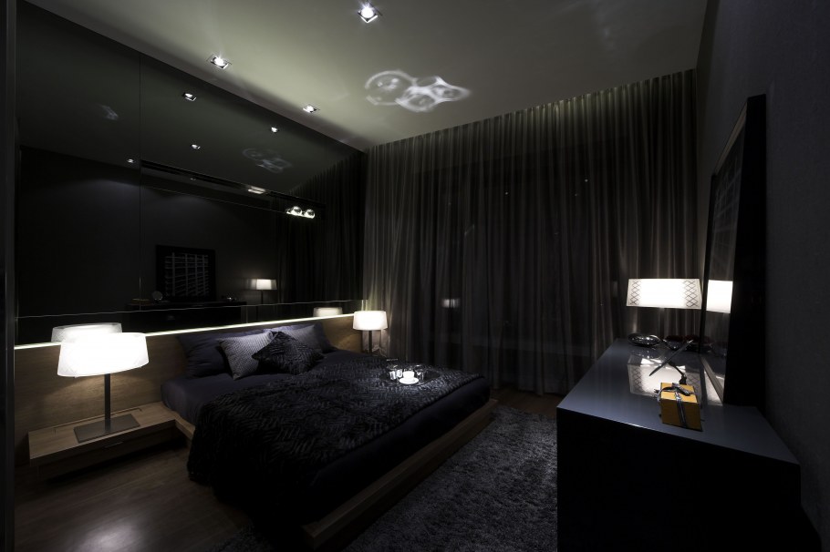 Черно белая комната