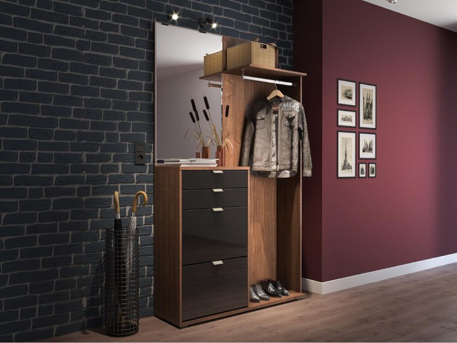 Прихожая Наоми Велес