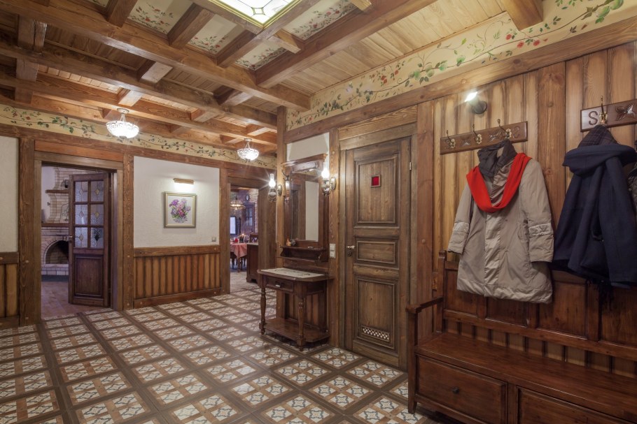 Коридор в стиле Шале