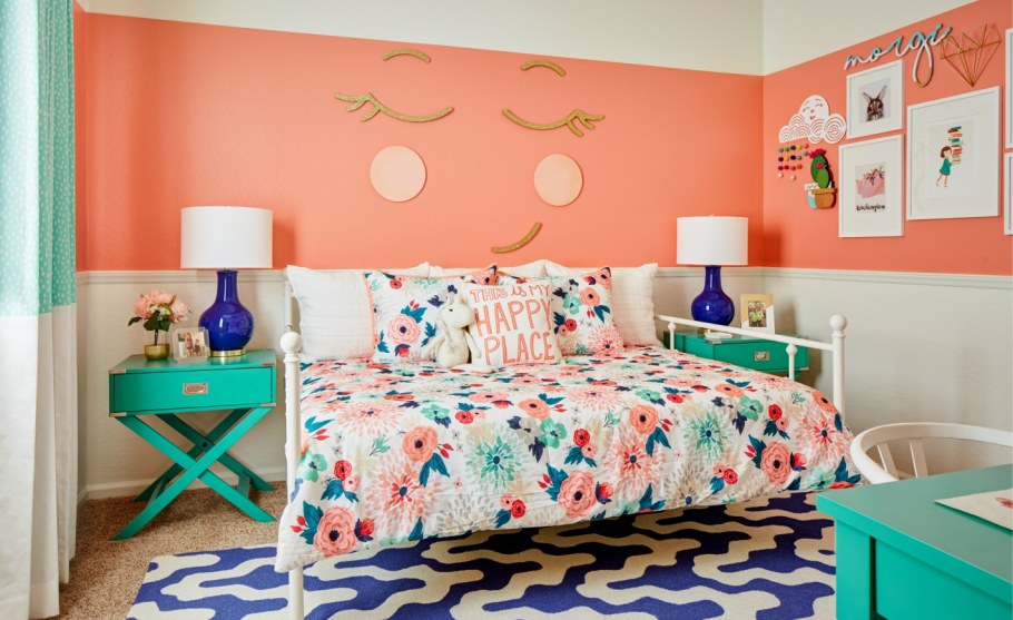 Бирюзовый и коралловый в интерьере