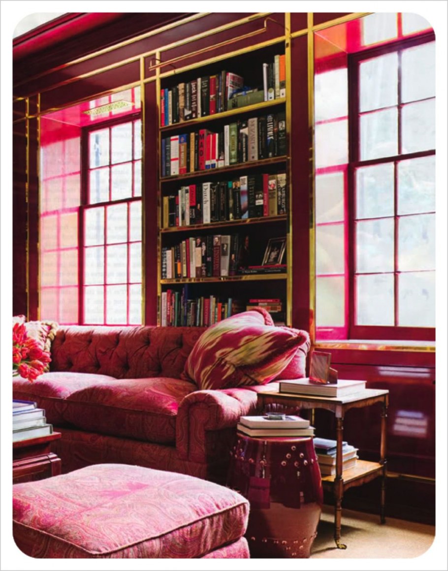 Розовый в интерьере библиотеки
