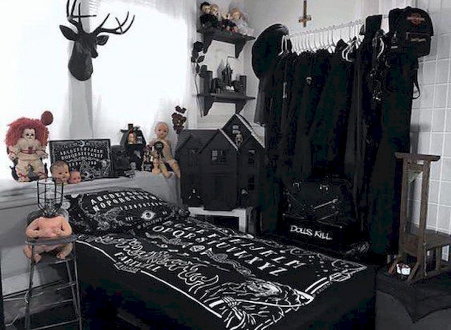 Комната в готическом стиле для подростка