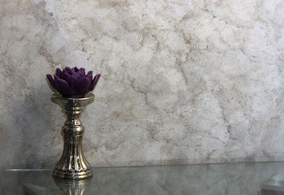 Декоративная штукатурка с молдингами