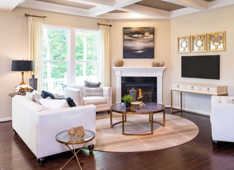 Расположение камина в гостиной