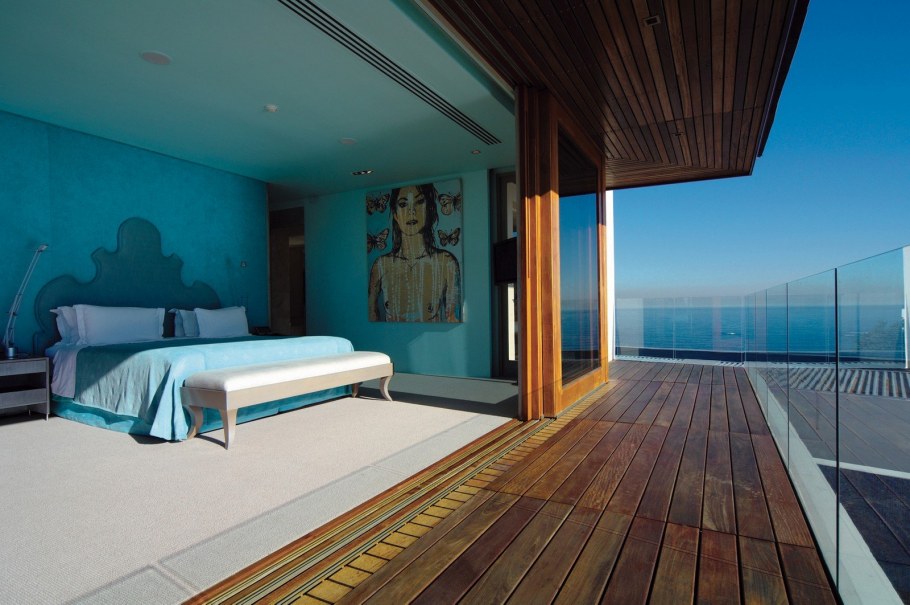 Сине зеленая спальня