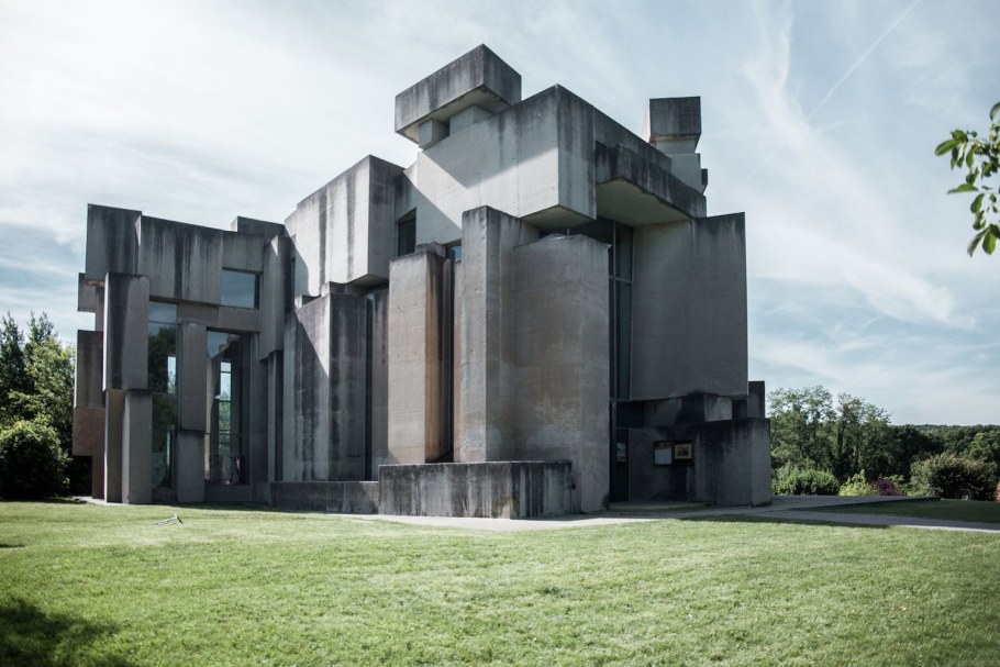 Брутализм в архитектуре 20 века