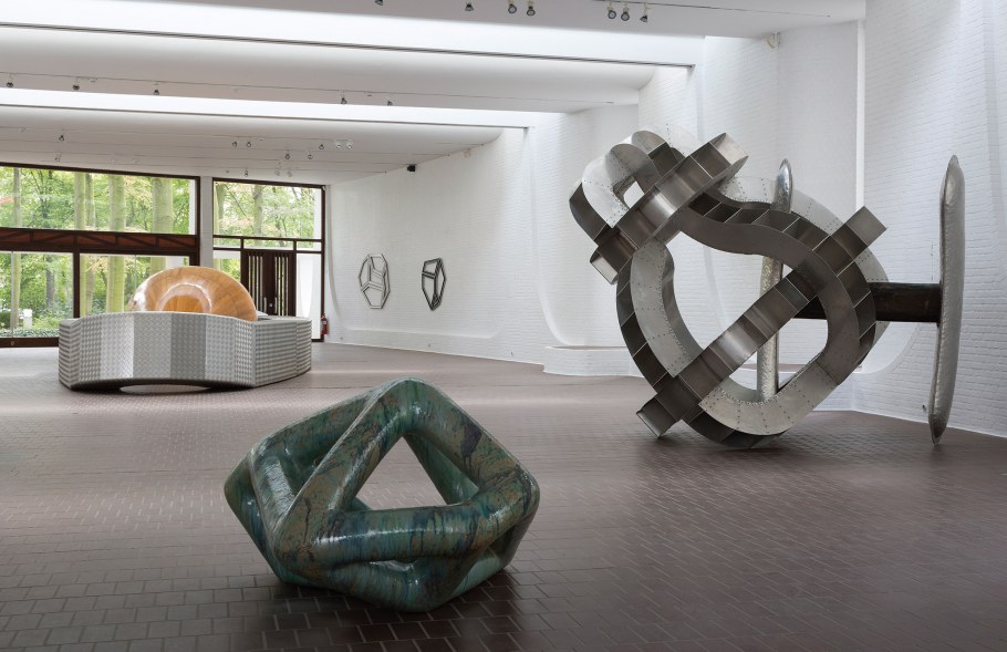 Скульптуры Тони Крэгга