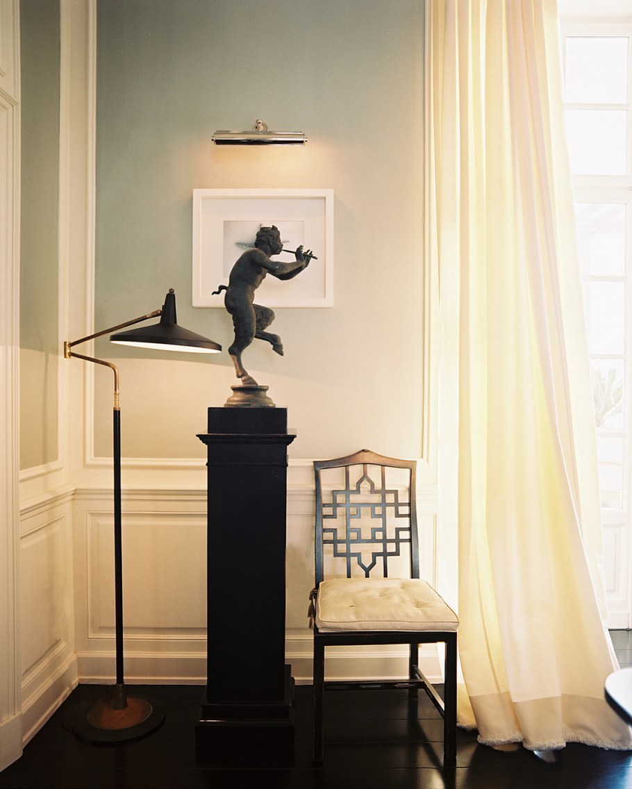 Современная скульптура в интерьере