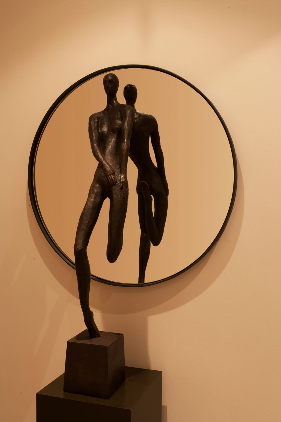 Скульптура в современном стиле