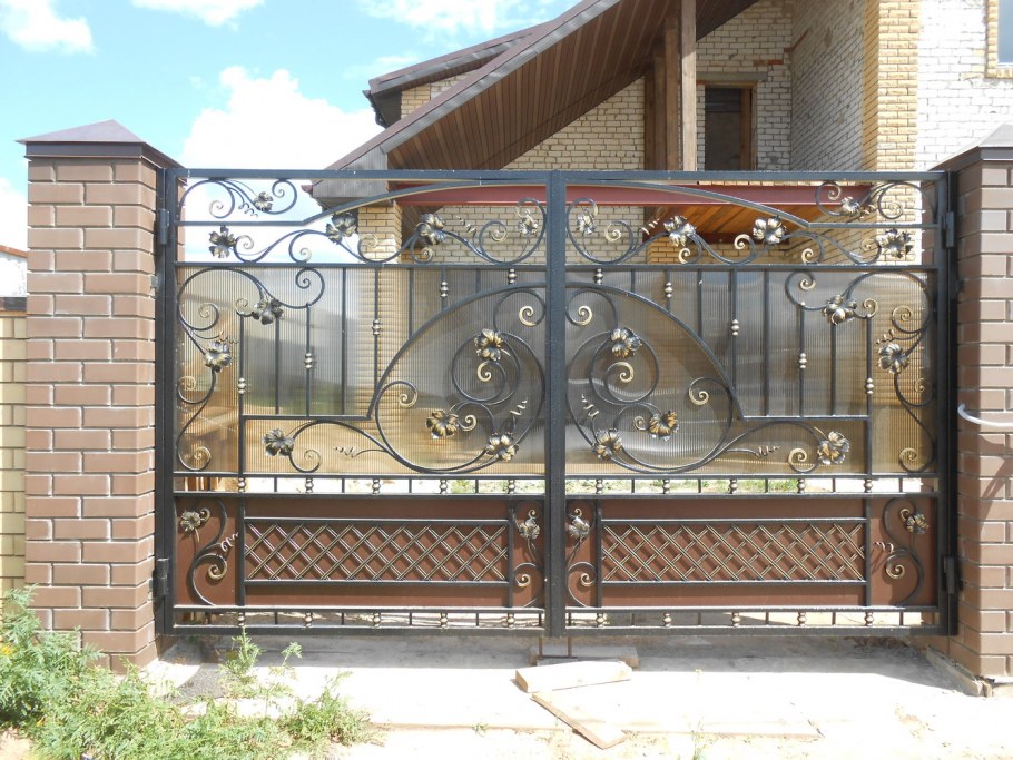 Кованые откатные ворота 4 м