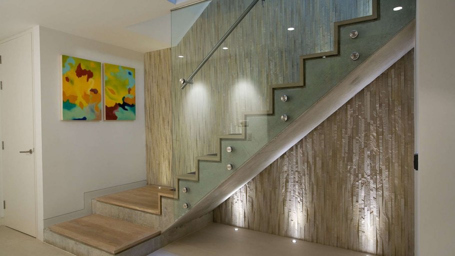 Отделка лестничного проема