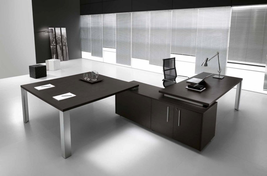 Стол офисный