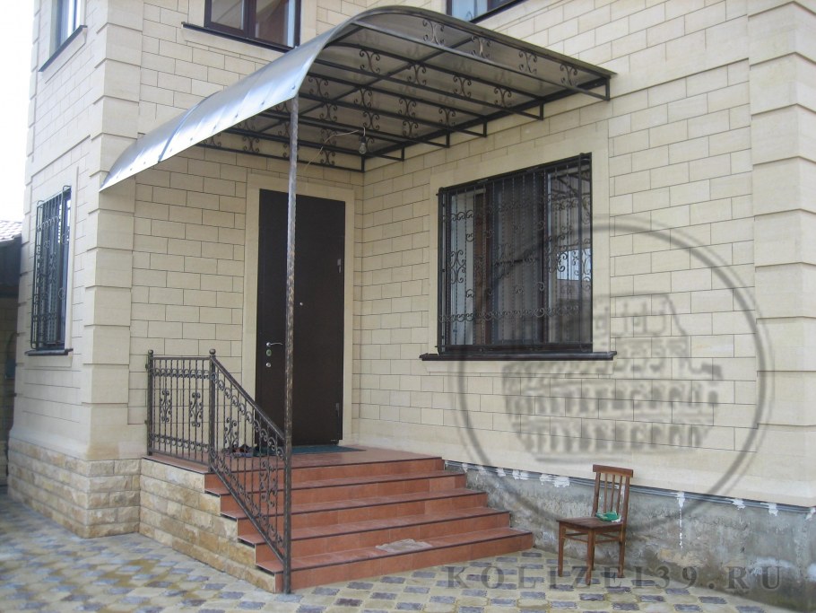 Онтарио (Калифорния) крыльцо