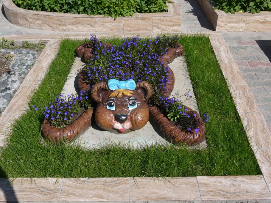 Клумбы в детском саду своими руками