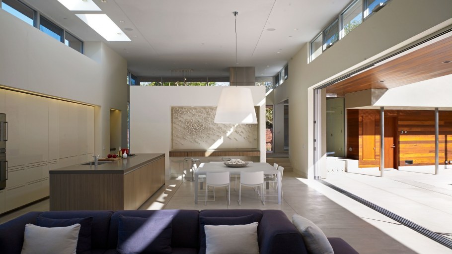 Лифтовой Холл Петровский проспект