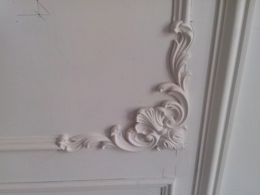 Декарт гипсовая лепнина