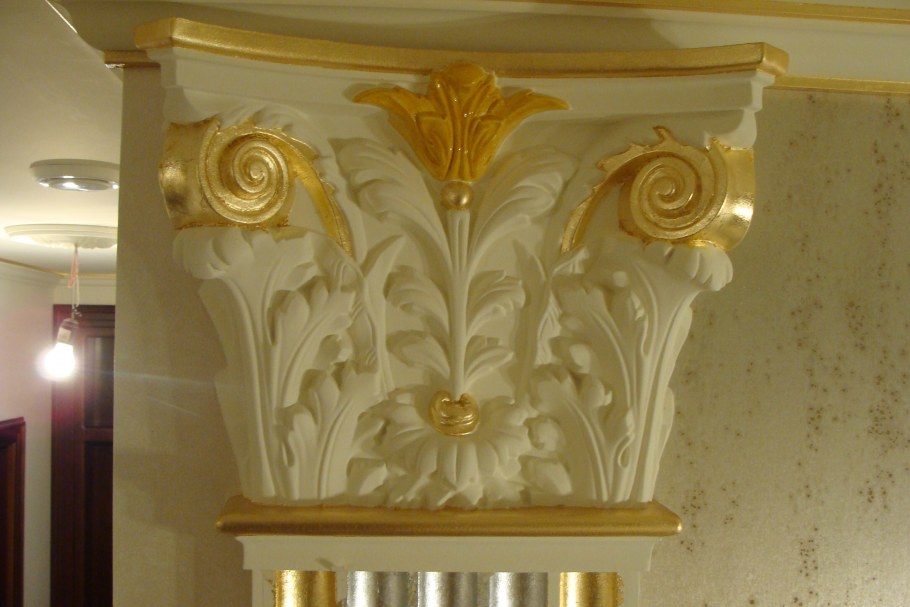 Монтажник гипсовой лепнины