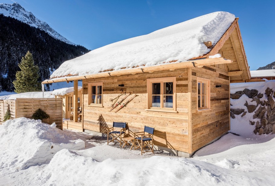 Тини Хаус в стиле Шале