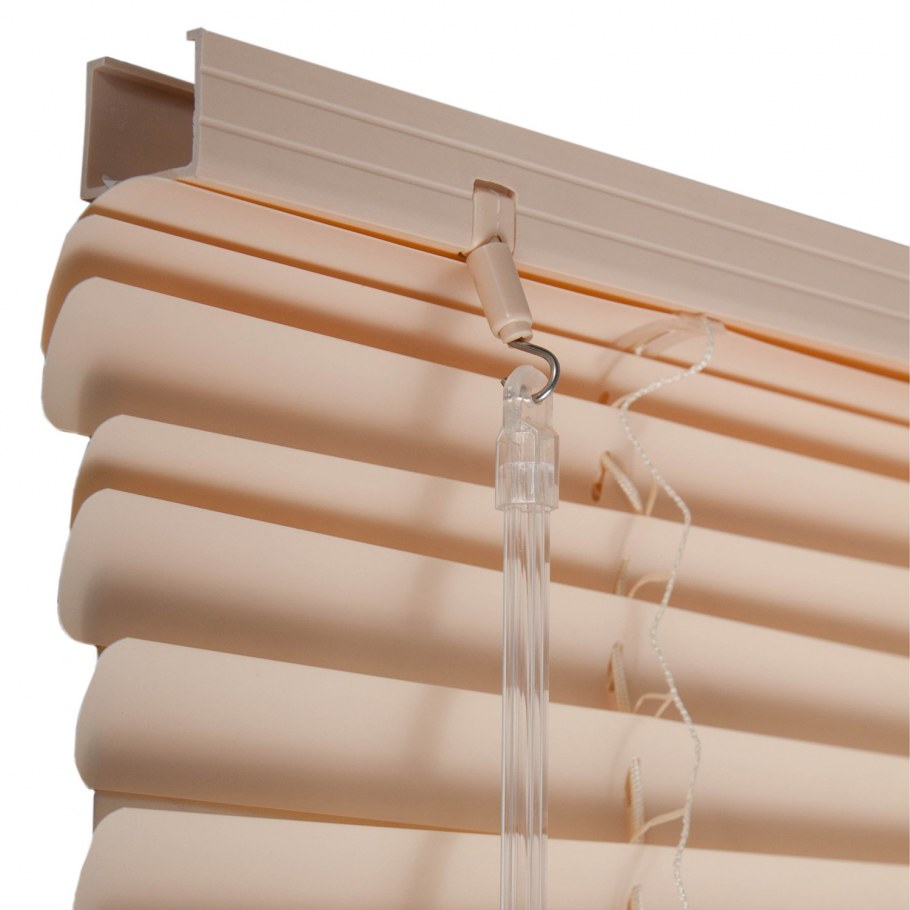 Рулонные шторы блэкаут Амиго