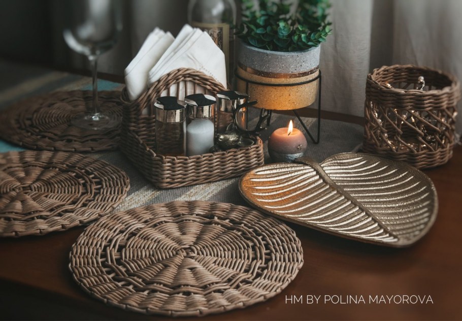 Декор с плетеной корзиной