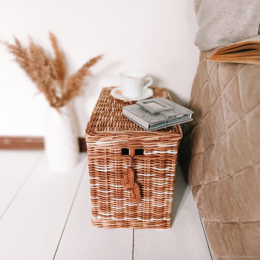 Подвесная плетеная корзина