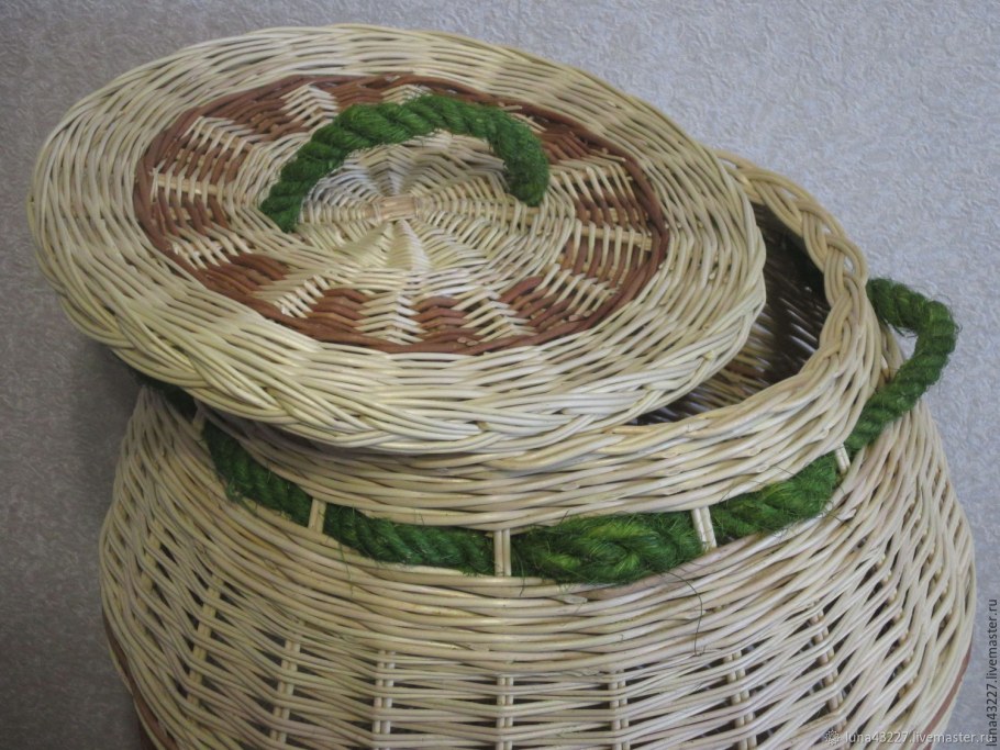 Плетеные декоративные изделия