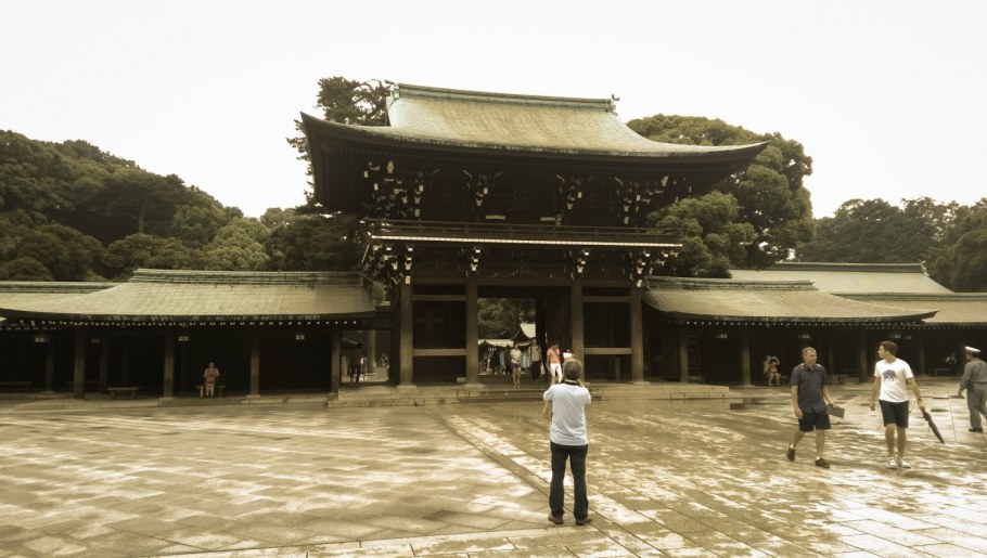 Тозай станция в Токио