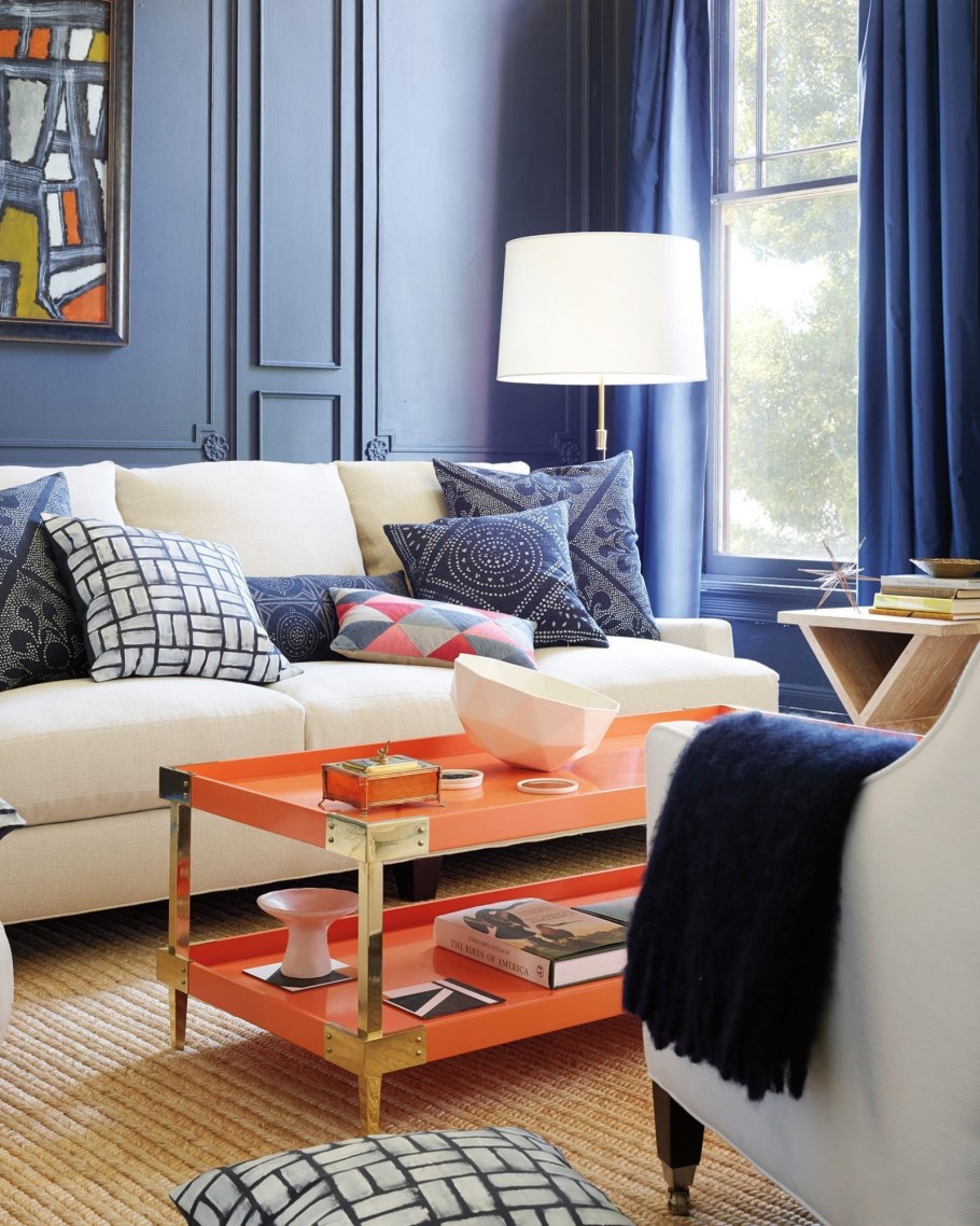 Интерьер в сине оранжевых тонах