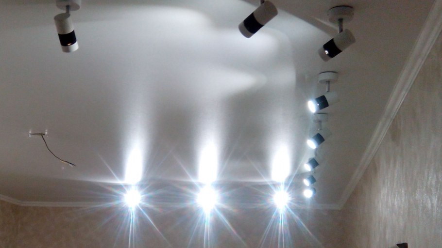 Софиты на кухне