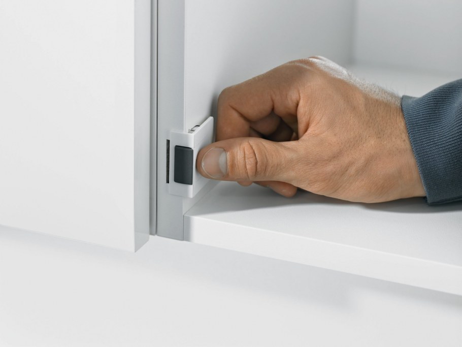 МДМ ручка профиль хром глянец