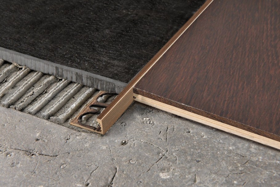 Латунный профиль порожек