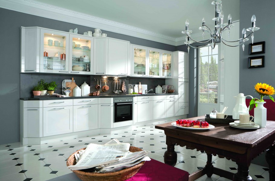 Белая кухня в интерьере