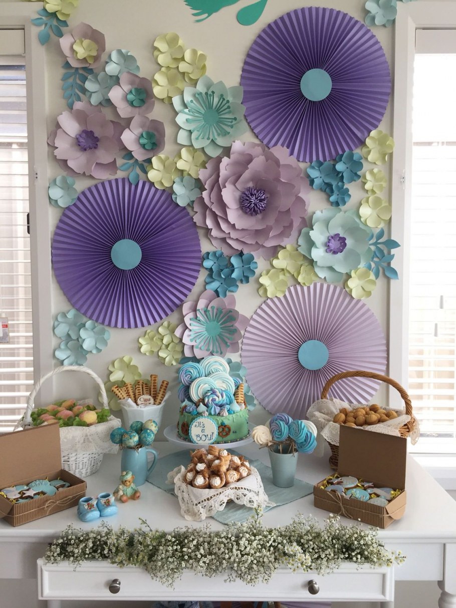 Декор бумажными цветами