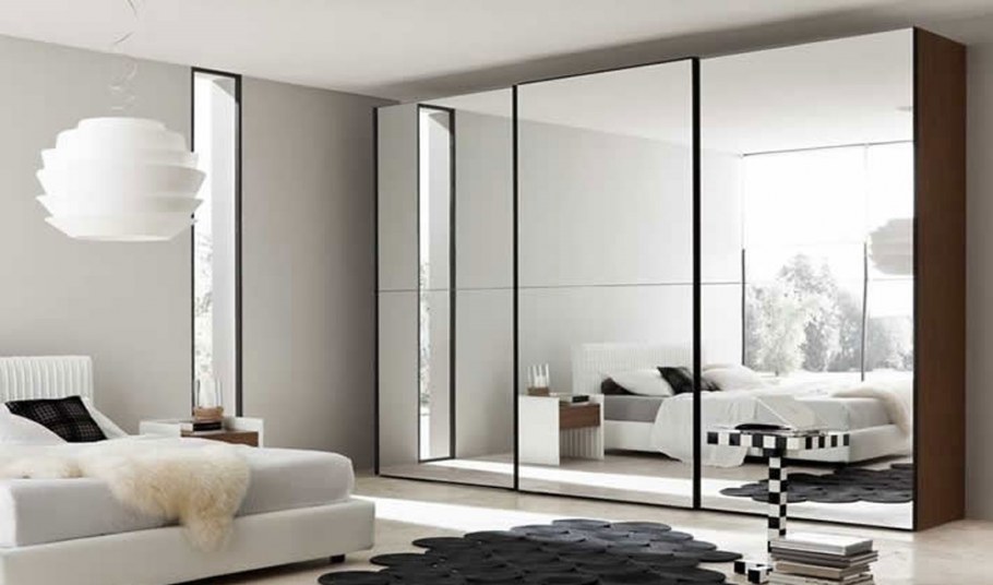 Шкаф купе зеркальный