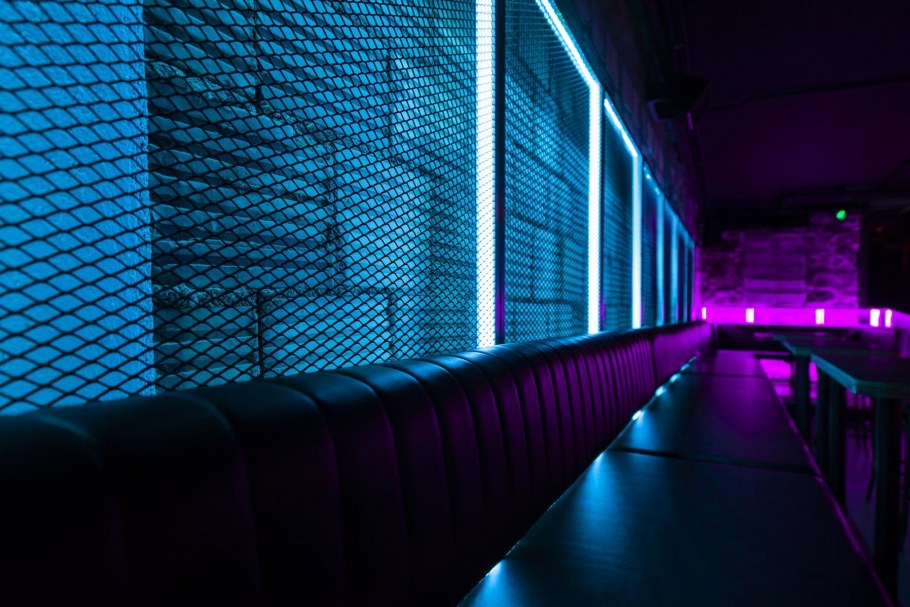 Неоновый бар Interior Design