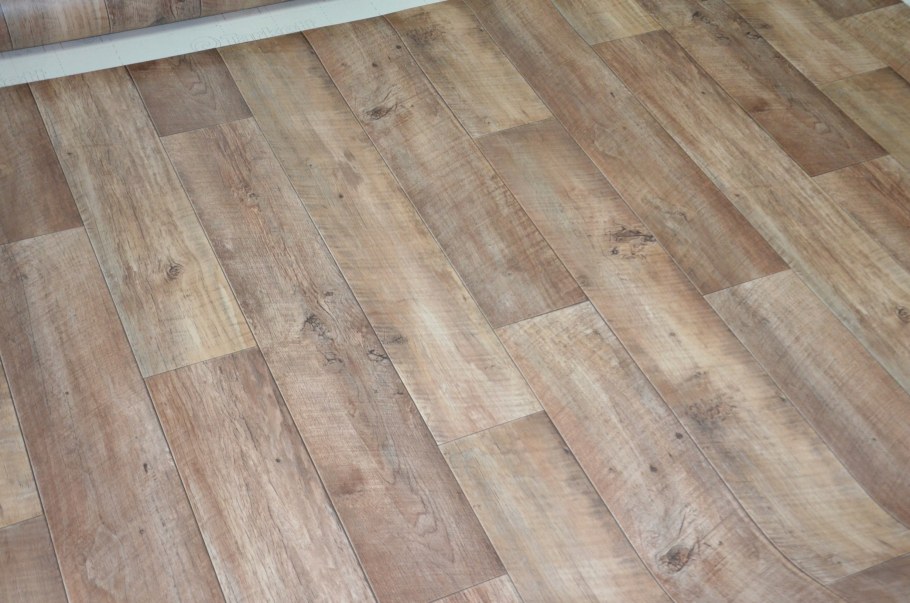 Линолеум дуб Венецианский 32 класс