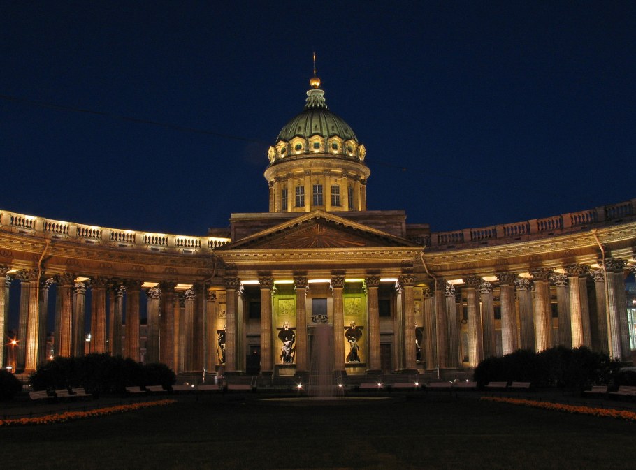 Казанский собор Воронихин колоннада