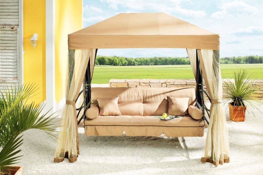 Плетеное из ткани подвесное кресло