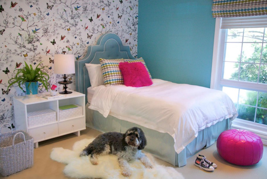 Комната в чёрном цвете для подростка