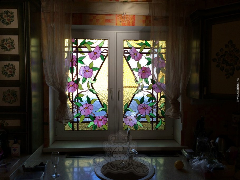 Витраж на кухонное окно