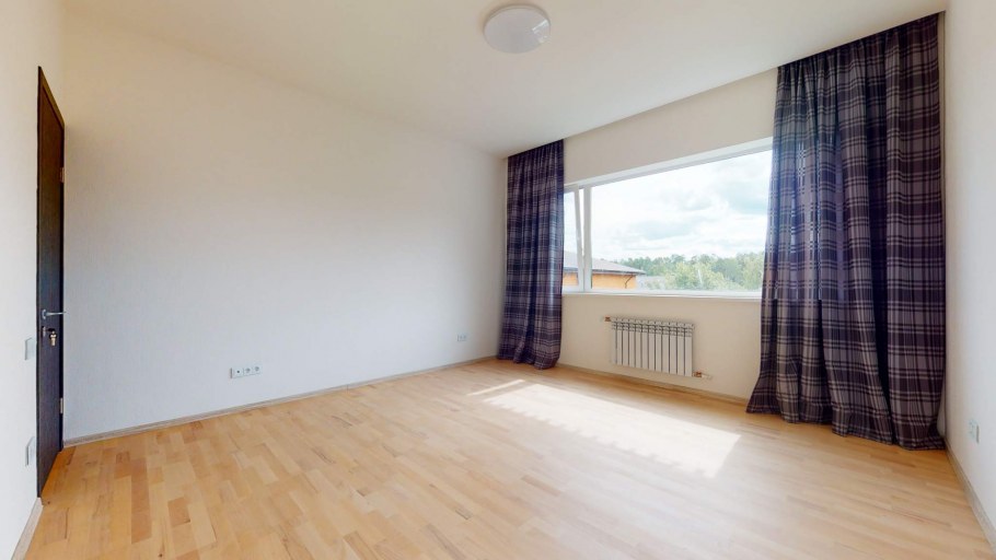 Делюкс с камином Никола Ленивец