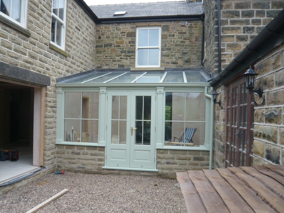 Шестиугольная веранда к дому