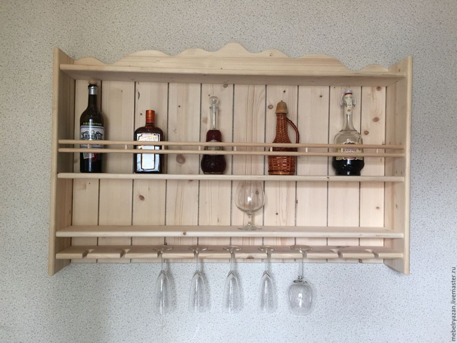 Треугольные полки