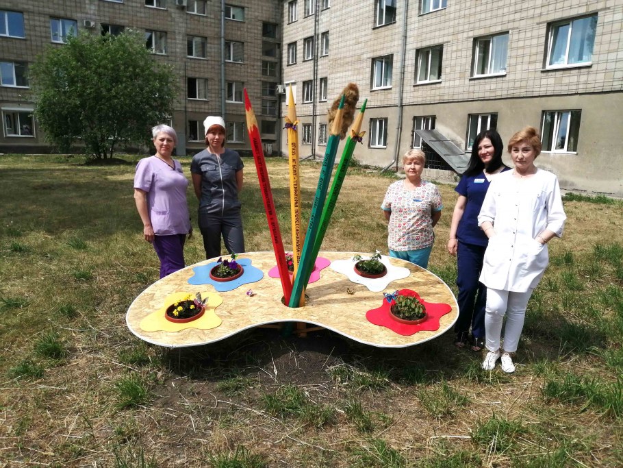 Цветник в виде Палитры