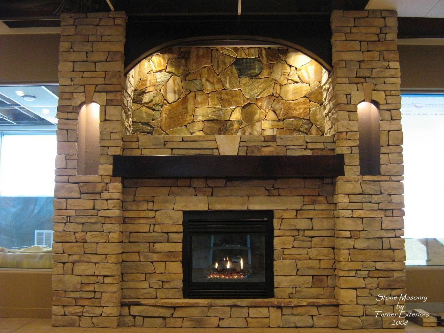 Кладка каминов из камня