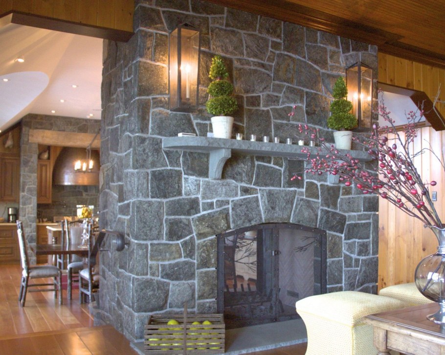 Красивые камины из камня